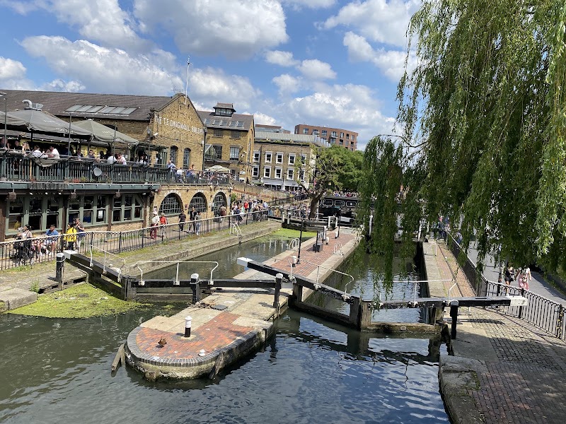 Camden Town - Camden Town, Underground Station Underground Ltd, Camden High St, London NW1 8NH, UK