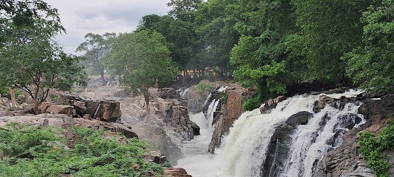 Hogenakkal falls view - Hogenakkal falls view, 4Q9H+3HC, Hogenakkal, Tamil Nadu 636810, India