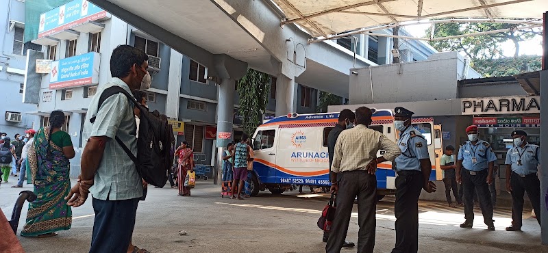 CMC Accident & Emergency Dept - CMC Accident & Emergency Dept W4FP+X3G, Gandhi Rd, Thottapalayam, Vellore, Tamil Nadu 632004, India