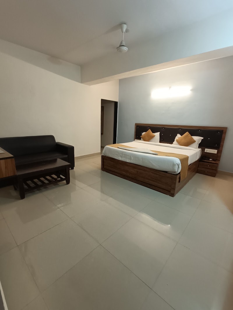 Hotel Dream Sky - Hotel Dream Sky Blue Barry Chowk, Sr No 58/2, near by Eon IT Park, Vitthal Borate Nagar, Tulaja Bhawani Nagar, Kharadi, Pune, Maharashtra 411014, India
