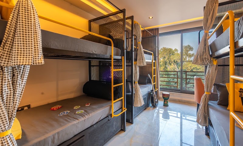 The Hosteller Bam Dehradun, City Centre - The Hosteller Bam Dehradun, City Centre 10, Saharanpur Rd, Laxman Chowk, Dehradun, Uttarakhand 248001, India