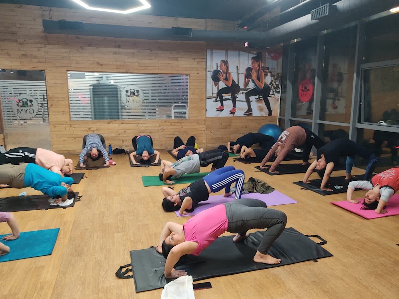 Hype The Gym Sector 70 - Hype The Gym Sector 70 1st Floor, Tapsya Mall, Sector 70, Gurugram, Haryana 122101, India