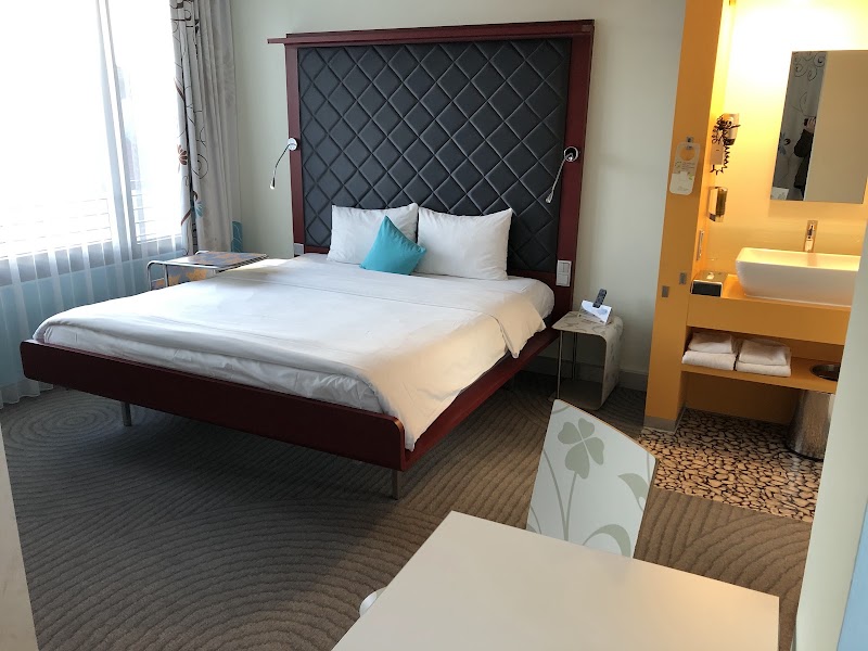 ibis Styles Hotel Berlin Mitte - ibis Styles Hotel Berlin Mitte Brunnenstraße 1-2, 10119 Berlin, Germany
