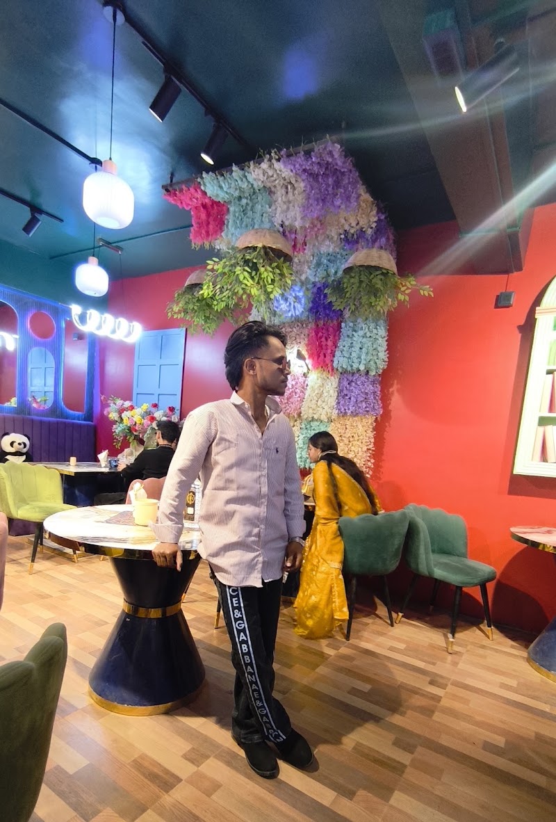 The Velvet Cafe & restaurant - The Velvet Cafe & restaurant R. B. S. S. Sahay Raod, Bhikhanpur, Bhagalpur, Bihar 812001, India