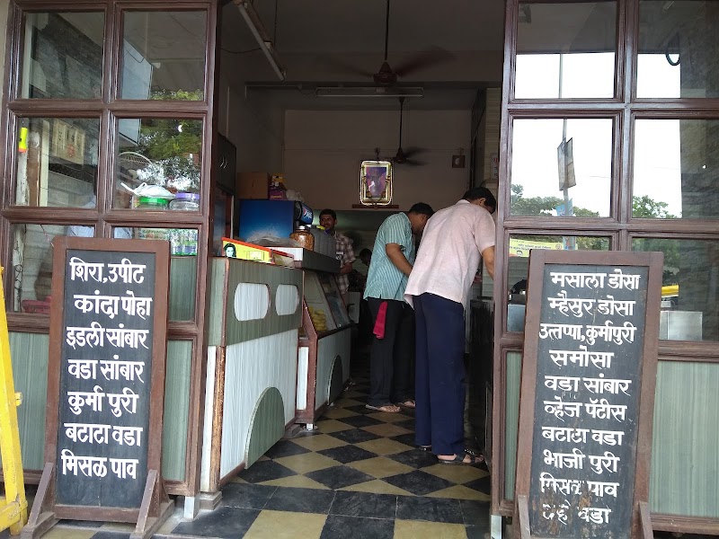 Hotel Ganesh Bhuwan - Hotel Ganesh Bhuwan Kolhapur - Ratnagiri Rd, opposite ST stand, Police Head Quarters, Ratnagiri, Maharashtra 415612, India