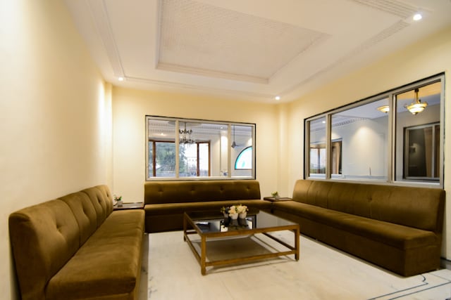Hotel Yks - Hotel Yks CAD Cir, near CAD Command Area Development, opposite Dusshera Ground, Pratap Nagar, Dadabari, Kota, Rajasthan 324009, India