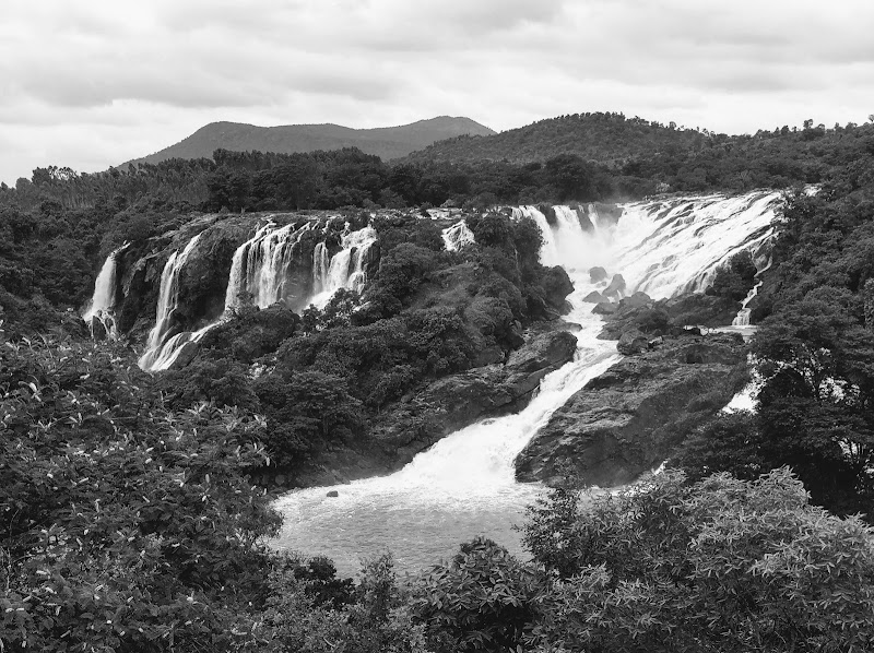 Bharachukki Waterfalls - Bharachukki Waterfalls, 75QM+4FM, Chamarajnagar, Sathegala, Karnataka 571417, India