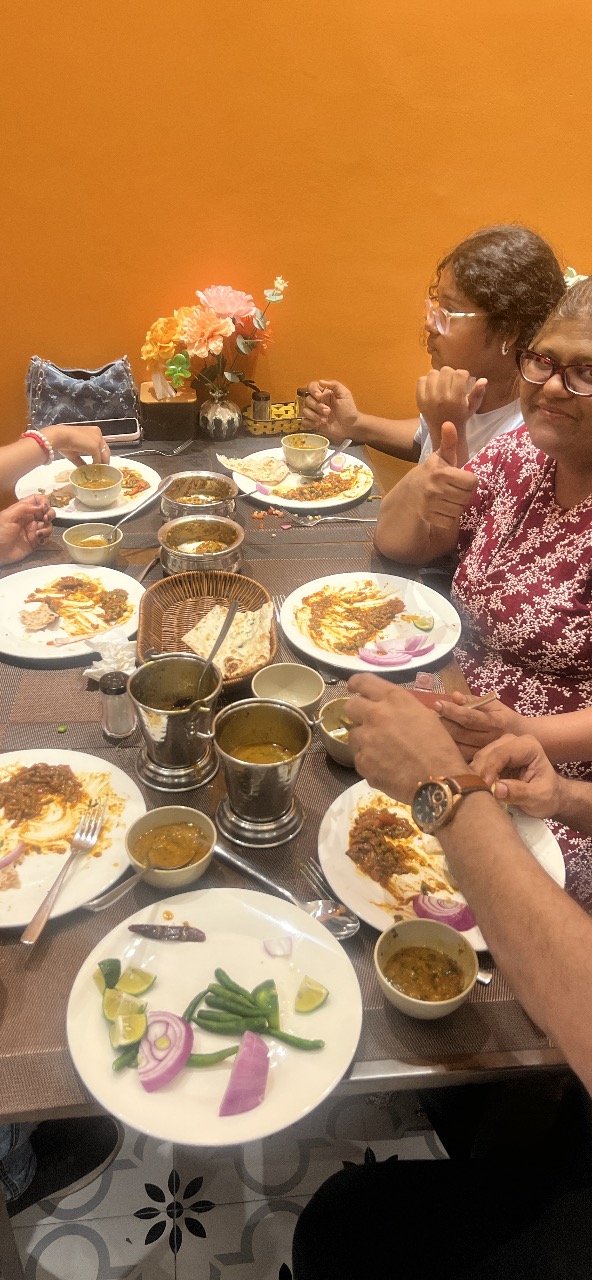 Shree Gopal Pure Veg Restaurant - Shree Gopal Pure Veg Restaurant 42a P. Bát Đàn, Phố cổ Hà Nội, Hoàn Kiếm, Hà Nội 100000, Vietnam
