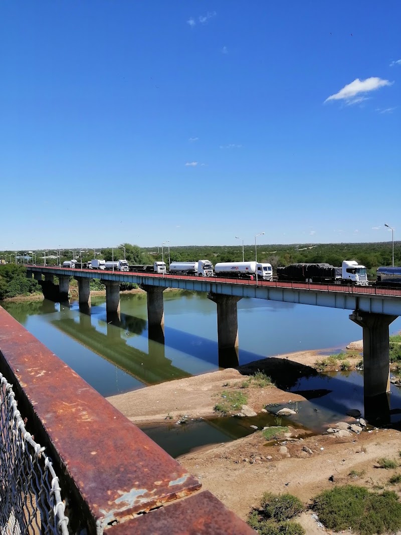 Zimbabwe Beitbridge Immigration Border Post - Zimbabwe Beitbridge Immigration Border Post, QXJP+PF6, Beitbridge, Zimbabwe