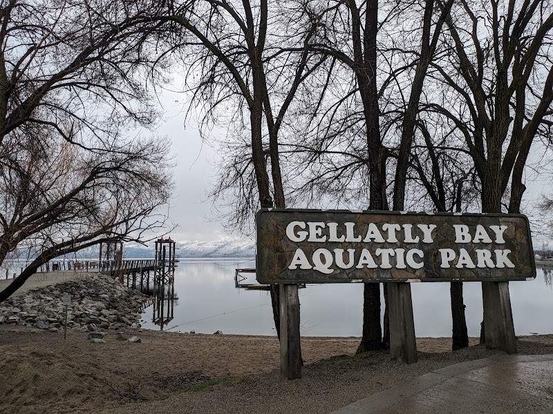 CNR Wharf and Gellatly Bay Aquatic Park - CNR Wharf and Gellatly Bay Aquatic Park 4030 Gellatly Rd, West Kelowna, BC V4T 2J8, Canada