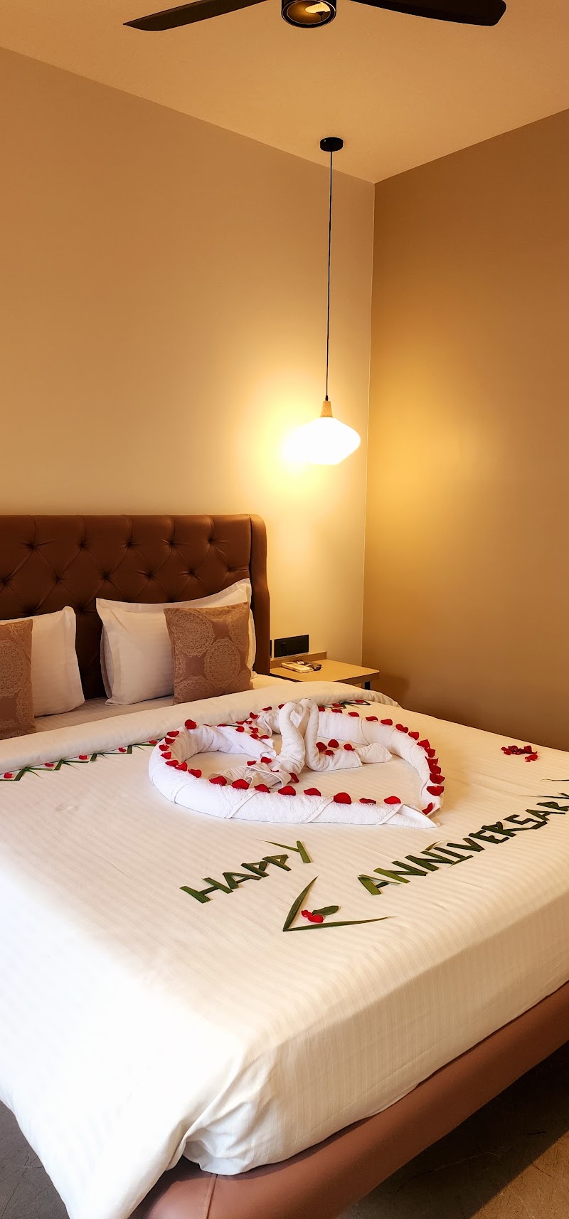 Tropical Nest Luxury Abode.( Rooms) - Tropical Nest Luxury Abode.( Rooms) Galwankar House, Arnala Rd, near ABC FARM RESTAURANT, Arnala, Virar West, Arnala, Maharashtra 401302, India