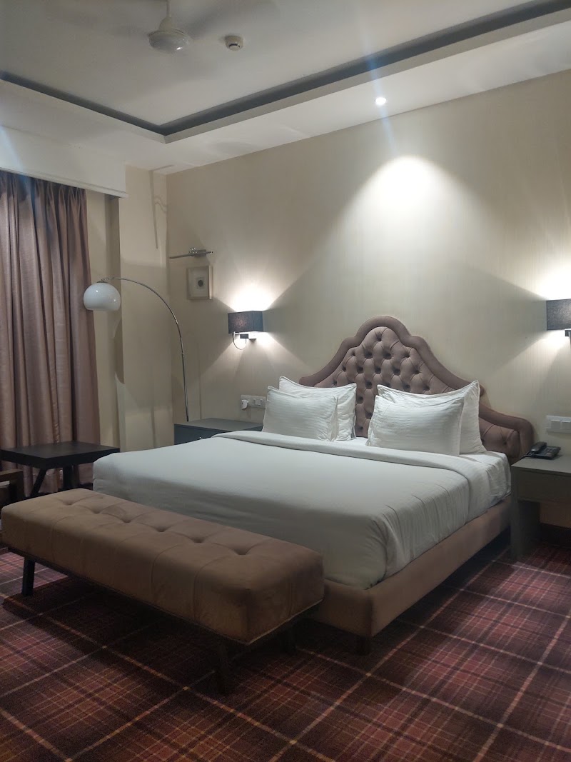 Piccadily, Raipur - Piccadily, Raipur Great Eastern Rd, Maruti Vihar, Mohba Bazar, Raipur, Chhattisgarh 492099, India