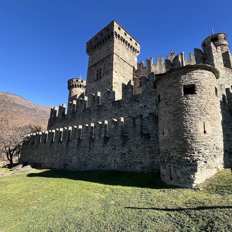 Castello di Fénis - Castello di Fénis, Località Chez Sapin, 1, 11020 Fénis AO, Italy