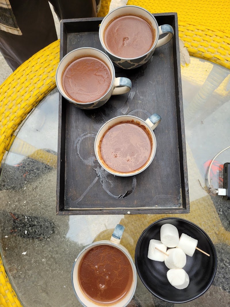 All-Mi-Tea Bistro & Cafe , Jibhi - All-Mi-Tea Bistro & Cafe , Jibhi Old, Market, Jibhi, Rashala, Himachal Pradesh 175123, India