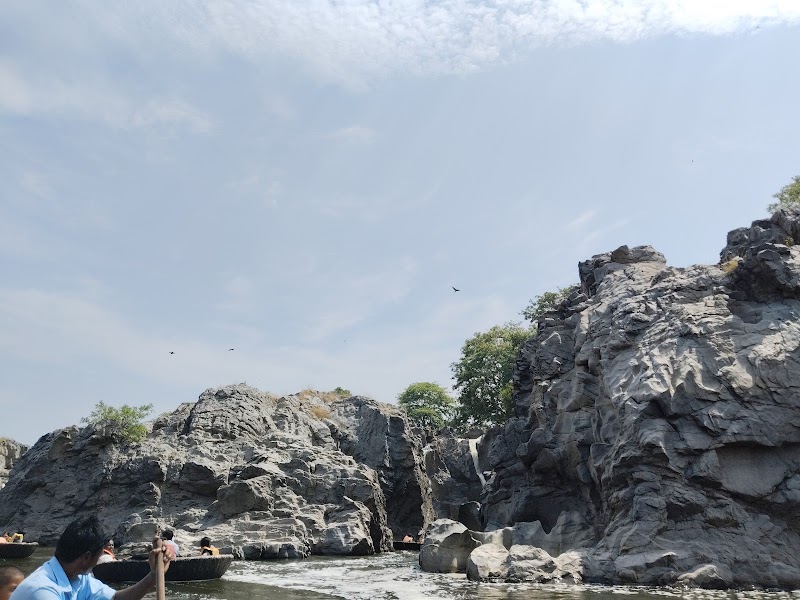 Hogenakkal falls view - Hogenakkal falls view, 4Q9H+3HC, Hogenakkal, Tamil Nadu 636810, India