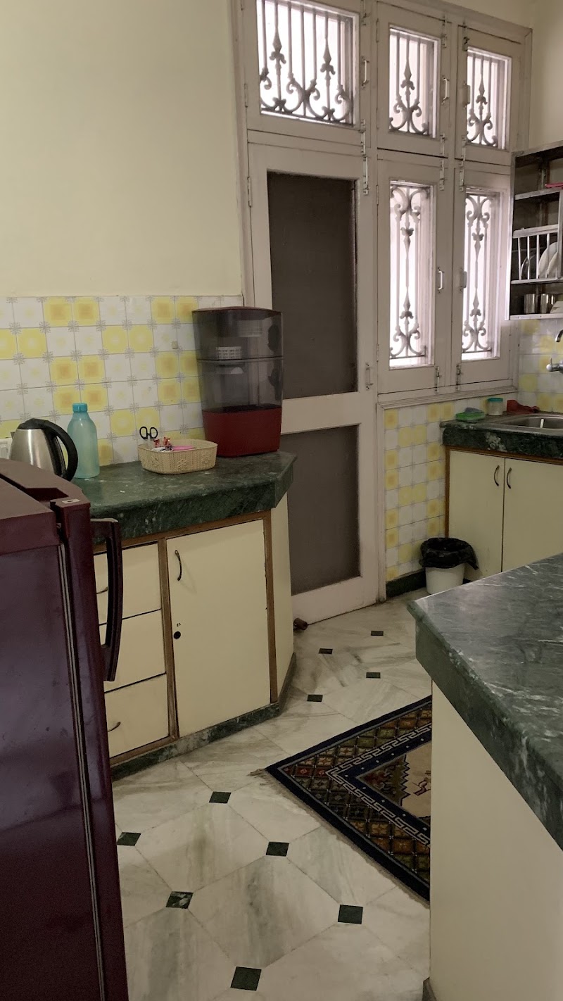 Sandy's Home Stay - Sandy's Home Stay 8 B/B, Gandhi Nagar, Jammu, 180004
