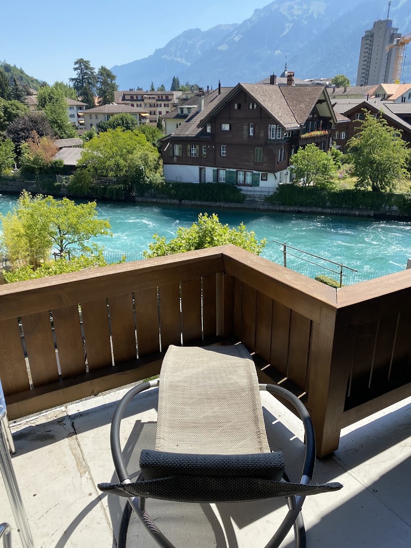 Bed & Bar No.8 - Bed & Bar No.8 Spielmatte 8, 3800 Interlaken, Switzerland