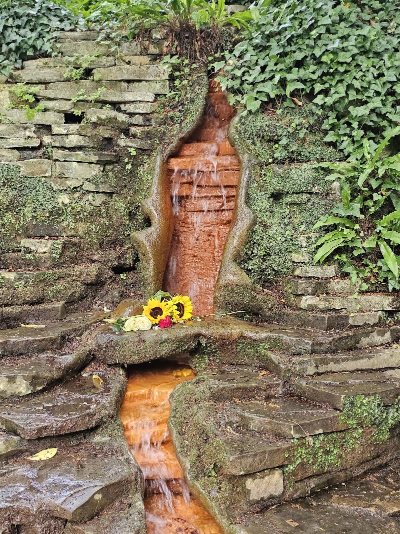 Chalice Well - Chalice Well Chalice Well Trust, 85-89 Chilkwell St, Glastonbury BA6 8DD, UK