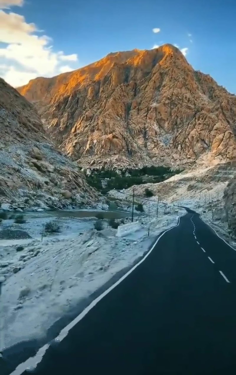 Old Leh Road - Old Leh Road, Old Leh Rd, Leh 194101