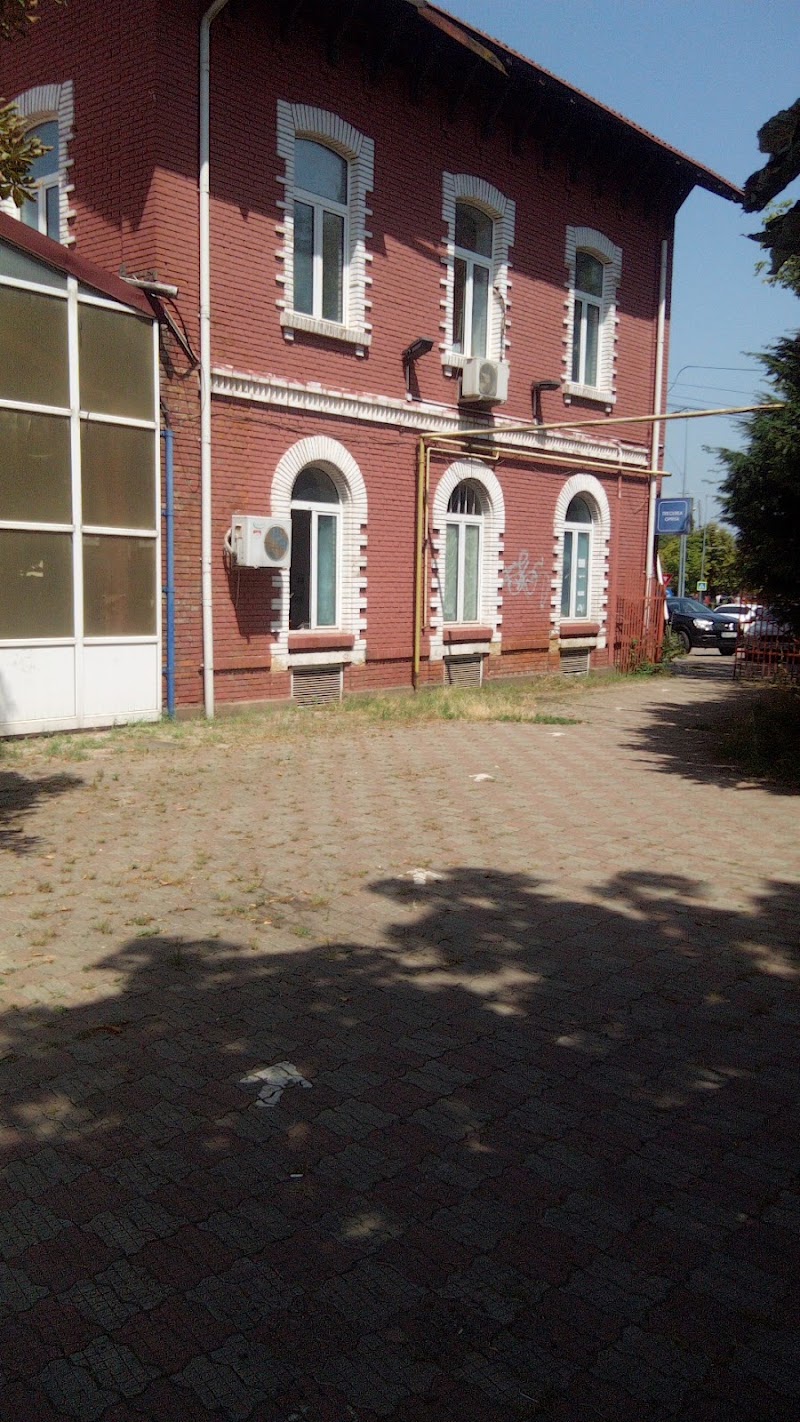 Gara CFR Târgoviște - Gara CFR Târgoviște, Târgoviște, Romania
