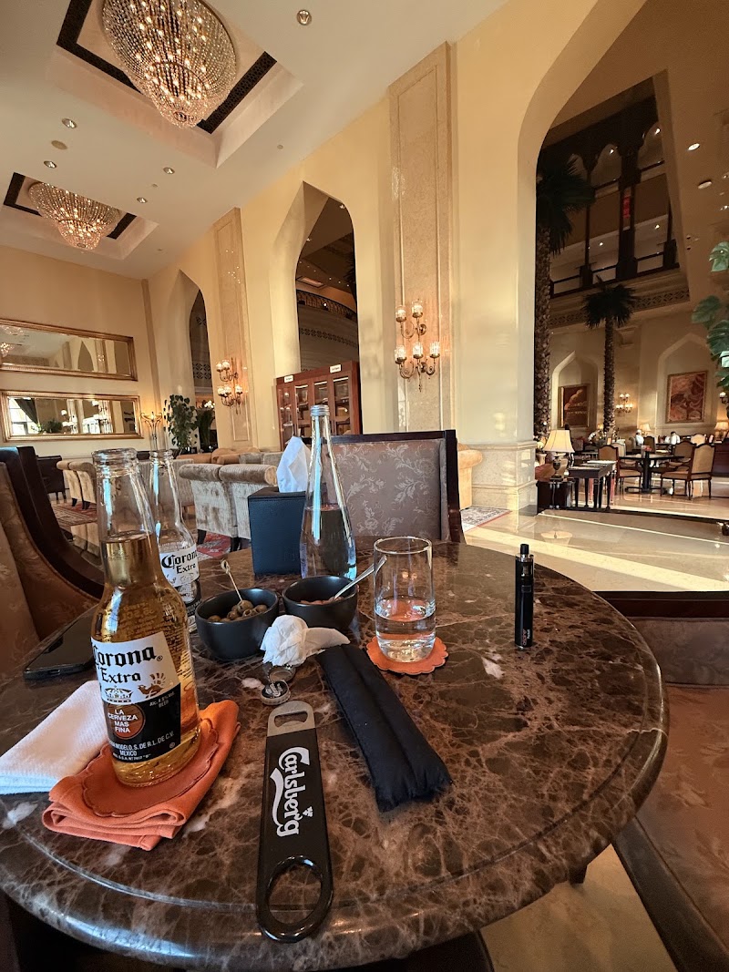 Lobby Lounge - Lobby Lounge, Qaryat, برج المقطع - Al Maqta'a Bridge - Rabdan - RB2 - Abu Dhabi - United Arab Emirates