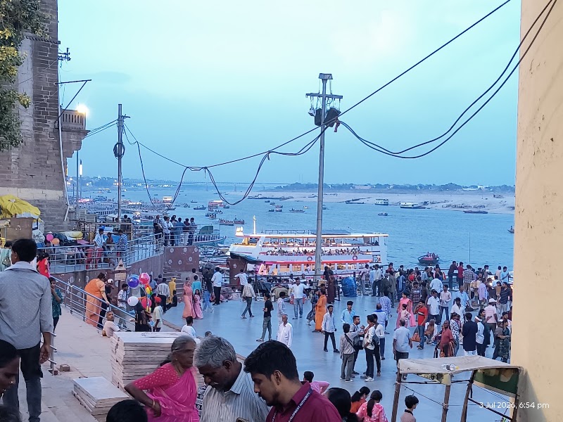 Dr. Rajendra Prasad Ghat, (Varanasi) - Dr. Rajendra Prasad Ghat, (Varanasi) 8256+332, Dashashwamedh Ghat Rd, near Observatory, Man mandir, Ghats of Varanasi, Bangali Tola, Varanasi, Uttar Pradesh 221001, India
