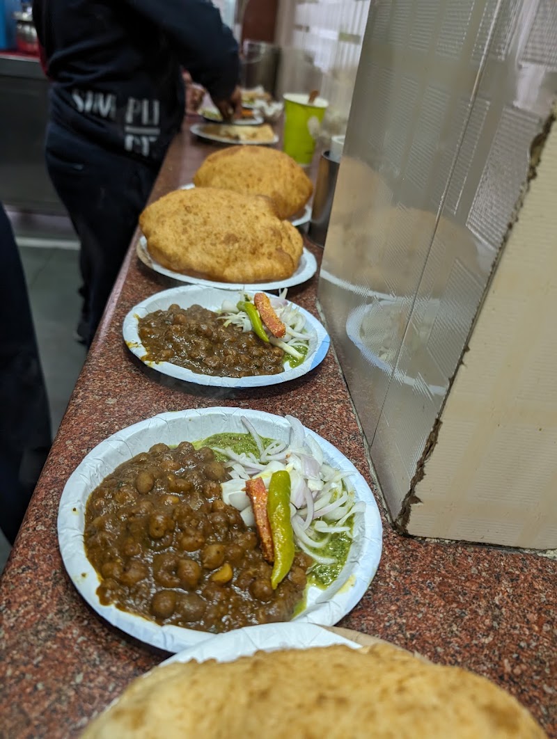 Om Corner - Om Corner, 612, Rani Bagh Rd, Rishi Nagar, Pitampura, Delhi, 110034, India