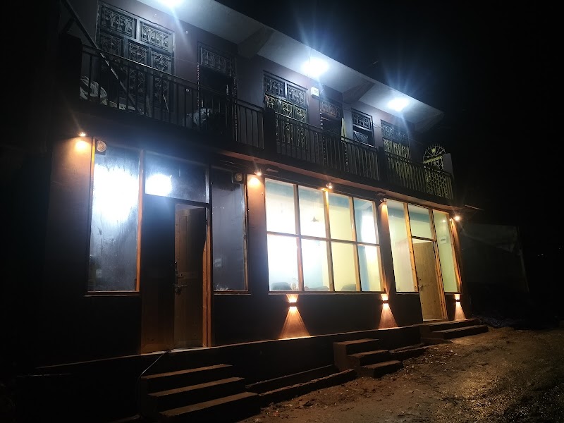 Boom shiva cafe jibhi - Boom shiva cafe jibhi H9W2+CR5, Jibhi, Bini, Himachal Pradesh 175123, India