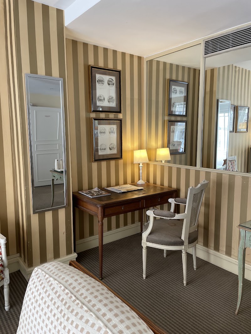 Hotel France Louvre - Hotel France Louvre 40 Rue de Rivoli, 75004 Paris, France