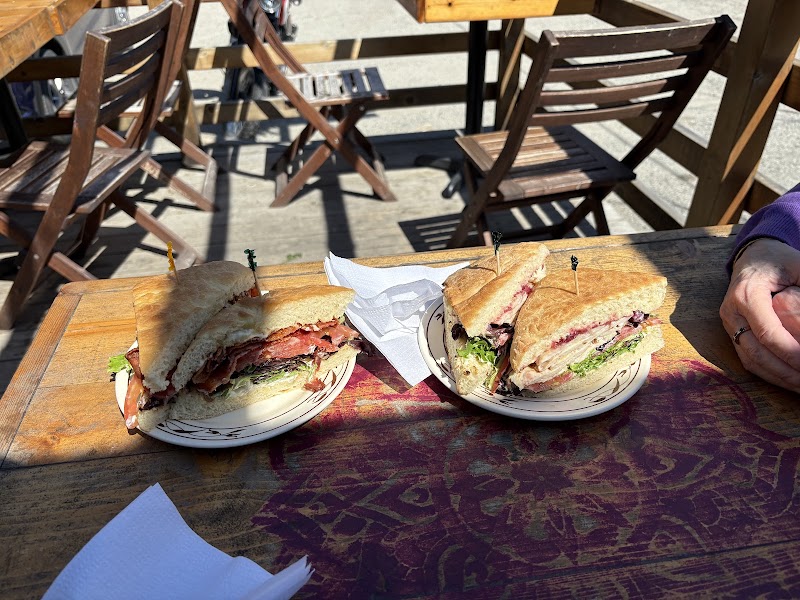 Grape Leaf Café - Grape Leaf Café 360 Robinson Ave, Naramata, BC V0H 1N1, Canada