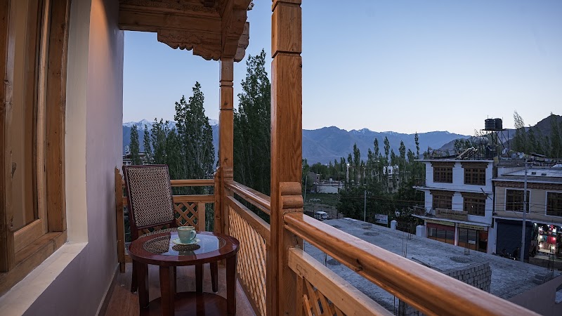 Hotel T Chong Leh - Hotel T Chong Leh P.Namgyal Road sheynam Leh UT, Ladkah, Leh, 194101