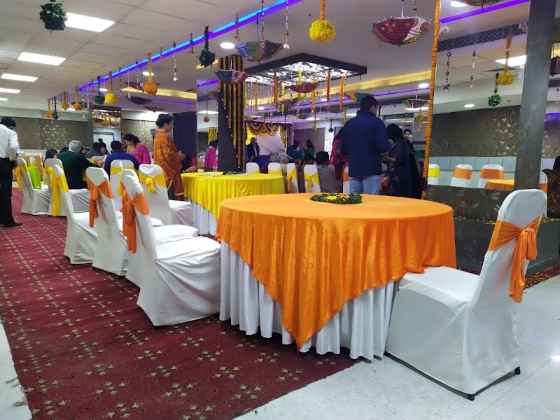Hyphen Business Hotels - Hyphen Business Hotels Supertech Building, C 45, C Block, Phase 2, Industrial Area, Sector 62, Noida, Uttar Pradesh 201301, India