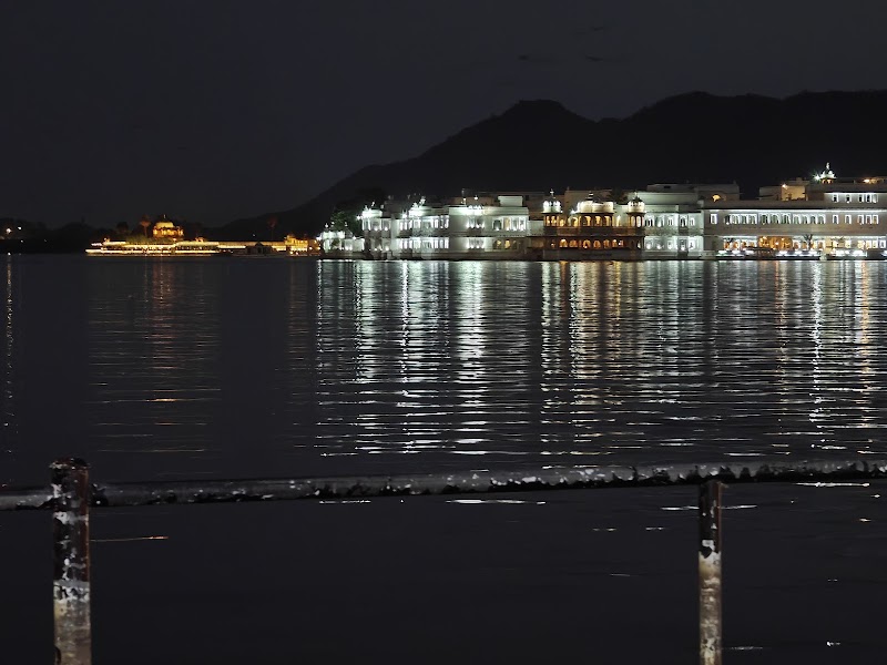 The Sky Lounge Udaipur - The Sky Lounge Udaipur Hotel Pichola Haveli Bagore Ki Haveli Museum, near Gangaur Ghat Marg, Hotel Gangaur Palace, Udaipur, Rajasthan 313004, India