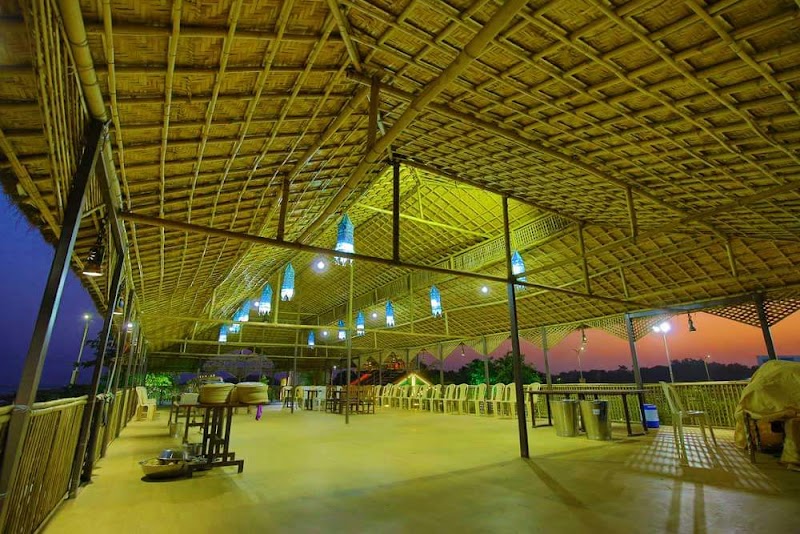 Aji The View Garden Restaurant - Aji The View Garden Restaurant, 7RGR+PC4, Bhavnagar Rd, Near Jain Temple, Bharat Nagar, GIDC, Rajkot, Gujarat 360003, India
