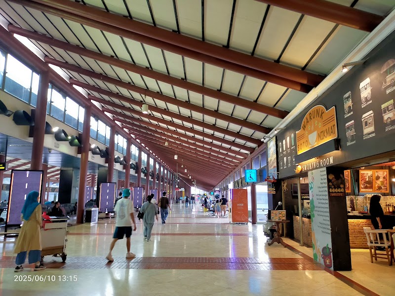 I Gusti Ngurah Rai International Airport - I Gusti Ngurah Rai International Airport Jl. Airport Ngurah Rai, Tuban, Kec. Kuta, Kabupaten Badung, Bali 80361, Indonesia