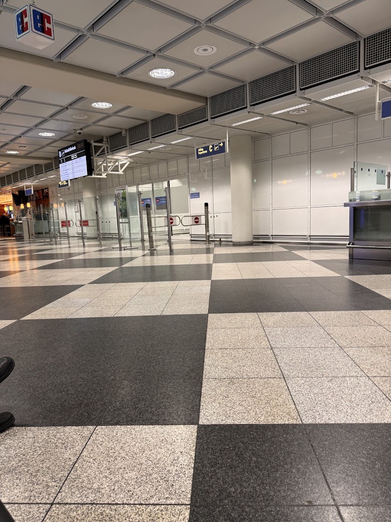 Flughafen München Terminal 1d - Flughafen München Terminal 1d, 85356 Oberding, Germany