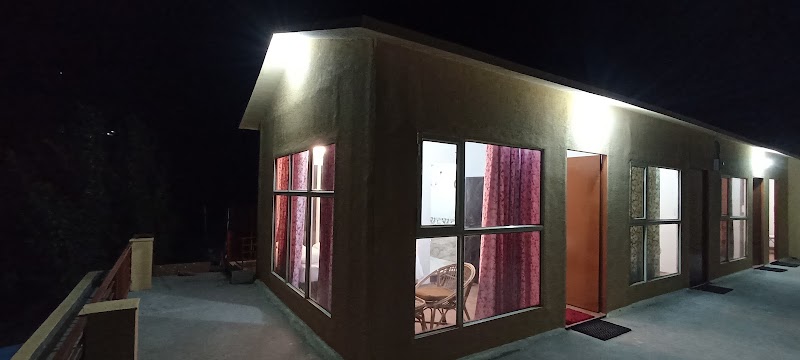 annie's hilltop retreat - annie's hilltop retreat 34QX+79G, Larankelo, Himachal Pradesh 175104, India