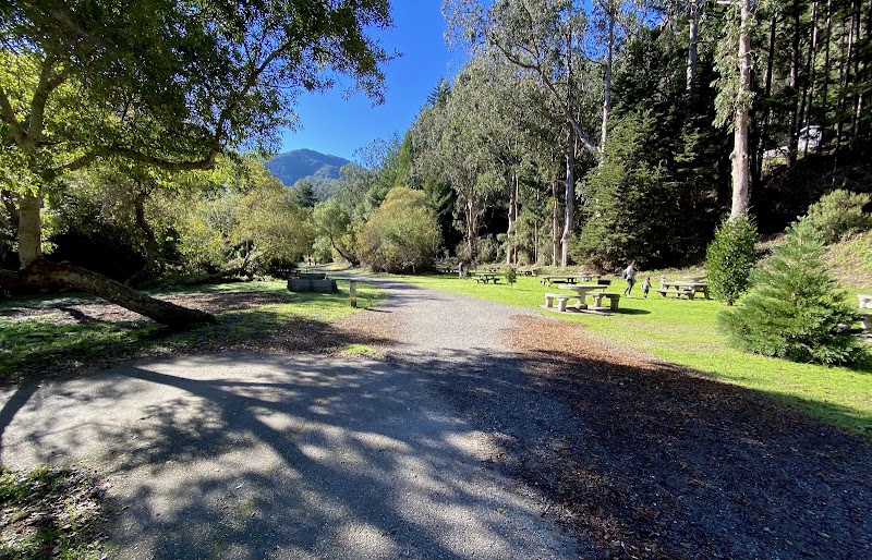 Montara Mountain Trailhead - Montara Mountain Trailhead 600 Oddstad Blvd, Pacifica, CA 94044, USA