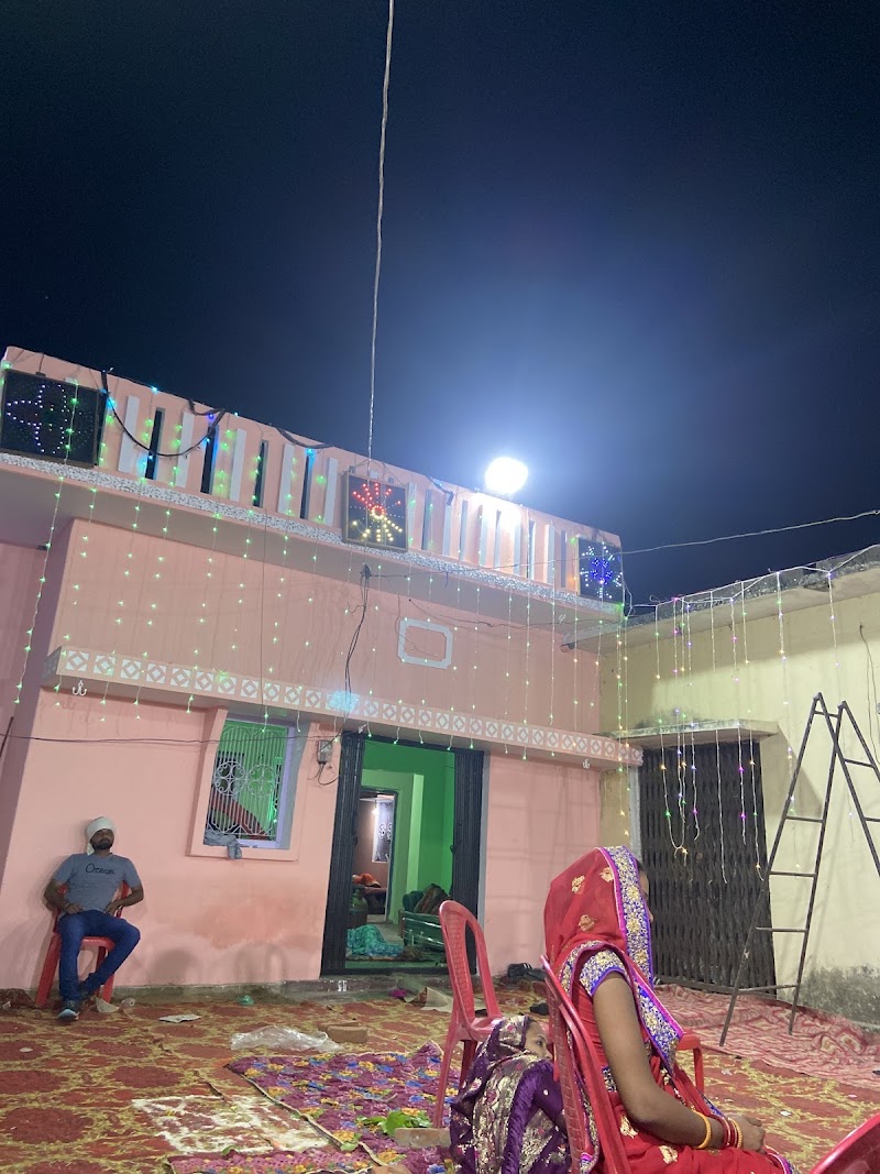 MAU. Up54 - MAU. Up54, WHW6+GC4, Malik Tahir Pura, sadar chowk, Mau, Uttar Pradesh 275101, India