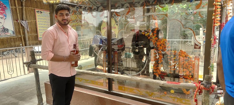 Om Banna Mandir - Om Banna Mandir 49C2+RCG, Phalodi, Rajasthan 342301, India