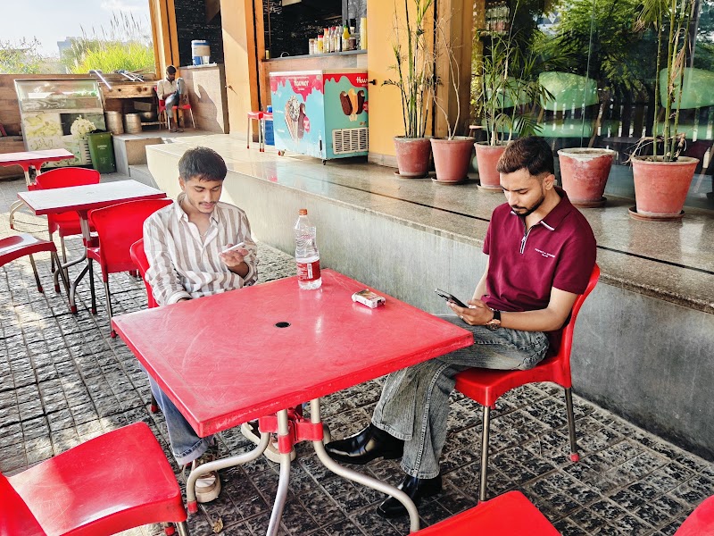 Dhaba King ( A pure Veg family Dhaba) - Dhaba King ( A pure Veg family Dhaba) Celebration Mall, opposite Callsito Bar, Pulla Bhuwana, Bhuwana, Rajasthan 313001, India