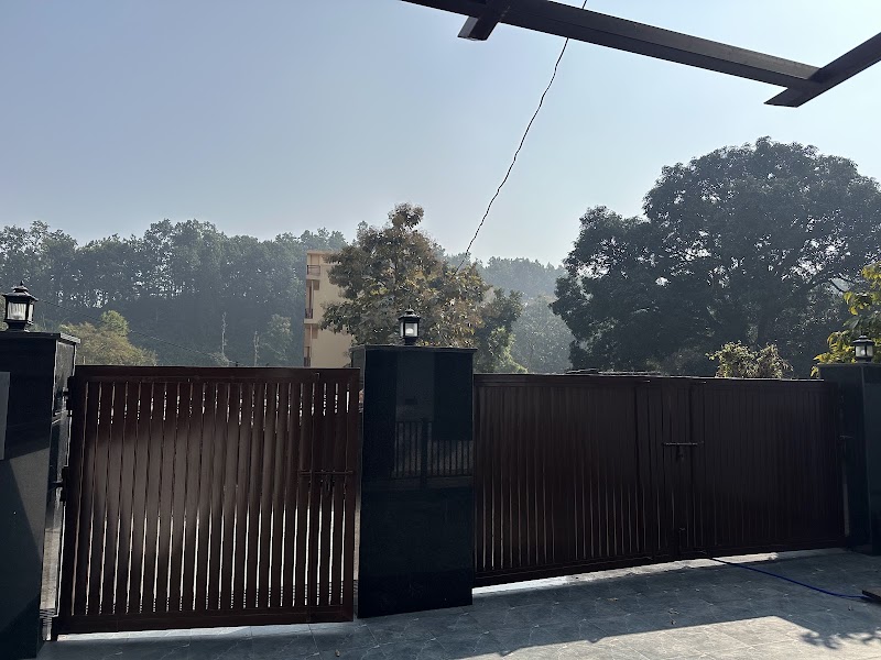 Birds Nests - Birds Nests, 131, Village, Dunga Rd, P.O, Bidholi, Uttarakhand 248007, India