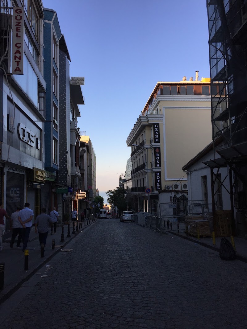 Grand Rosa Hotel - Grand Rosa Hotel, Mimar Kemalettin, Tiyatro Cd. No:10, 34130 Fatih/İstanbul, Türkiye