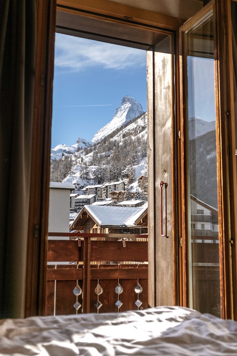 Hotel Bahnhof Zermatt - Hotel Bahnhof Zermatt Bahnhofpl. 54, 3920 Zermatt, Switzerland