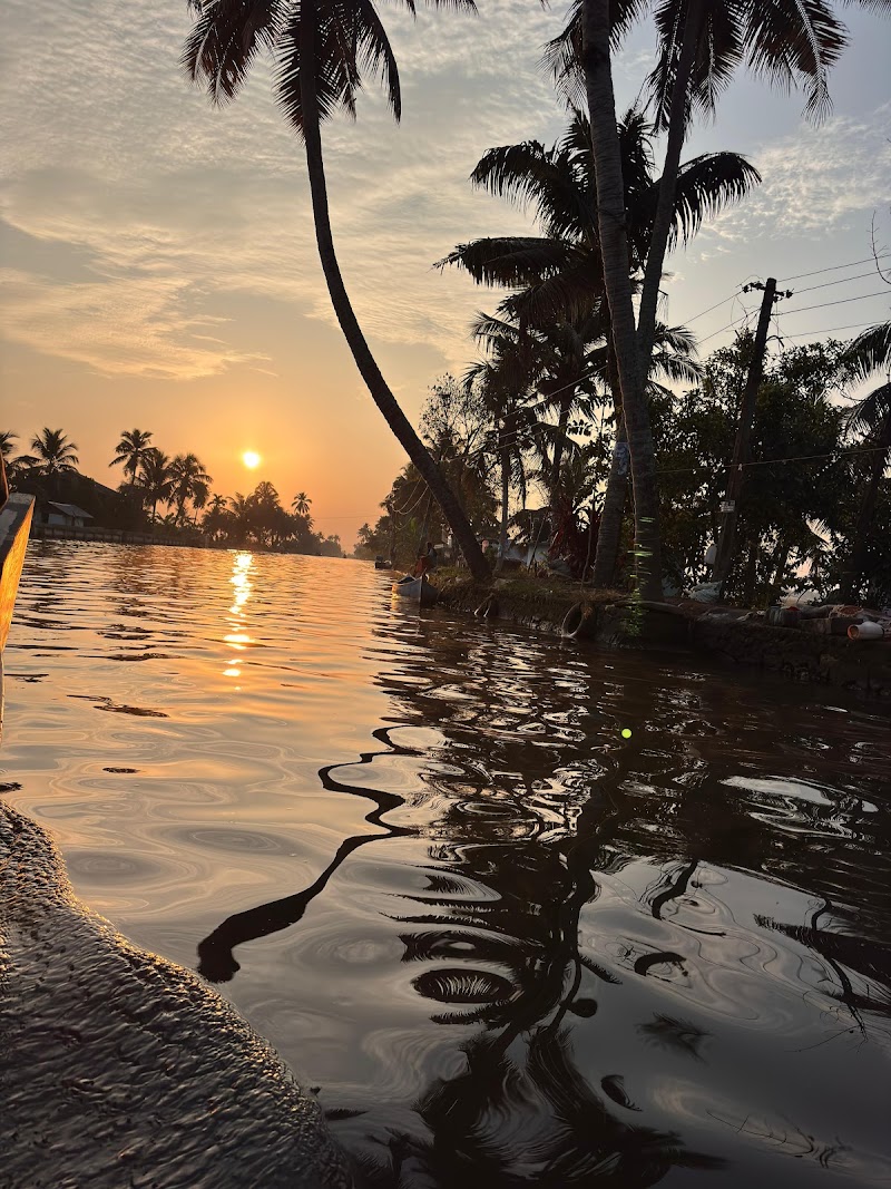 Alleppey Backwaters - Alleppey Backwaters Punnamada, Kottankulangara, Alappuzha, Aryad South, Kerala 688006, India