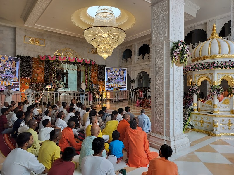 ISKCON Raipur - ISKCON Raipur, Hare Krishna Dham, Great Eastern Rd, opp. Maharishi Vidya Mandir, Alopi Nagar, Raipur, Chhattisgarh 492099, India