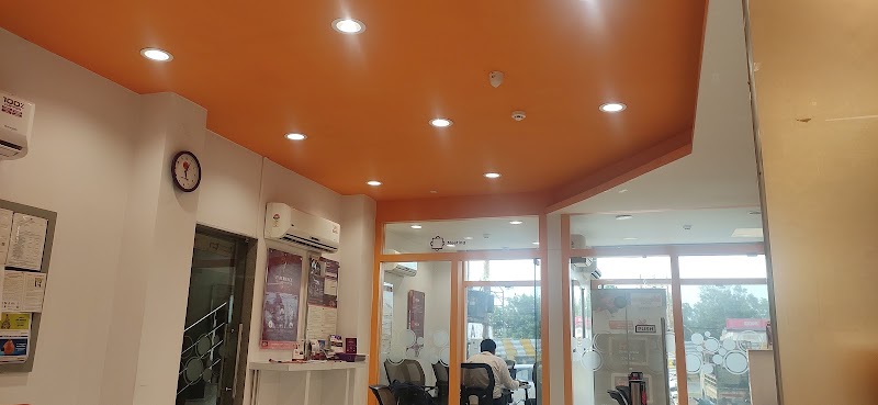 AU Small Finance Bank - AU Small Finance Bank, Ward No 5, Plot No 7, GE Rd, near Ghadi chowk, Dakshin Gangotri, Supela, Bhilai, Chhattisgarh 490001, India