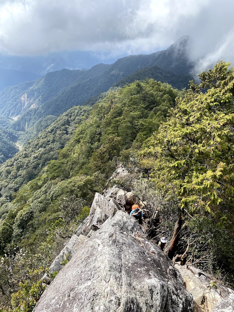 Yuanzui Mountain Trailhead - Yuanzui Mountain Trailhead, 424, Taiwan, Taichung City, Heping District, 200號林道