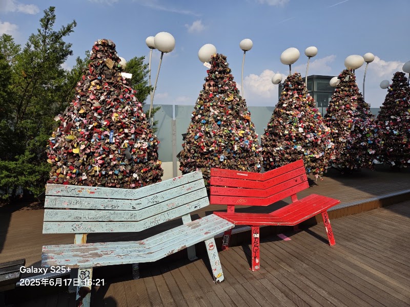 N Seoul Tower - N Seoul Tower 105 Namsangongwon-gil, Yongsan District, Seoul, South Korea