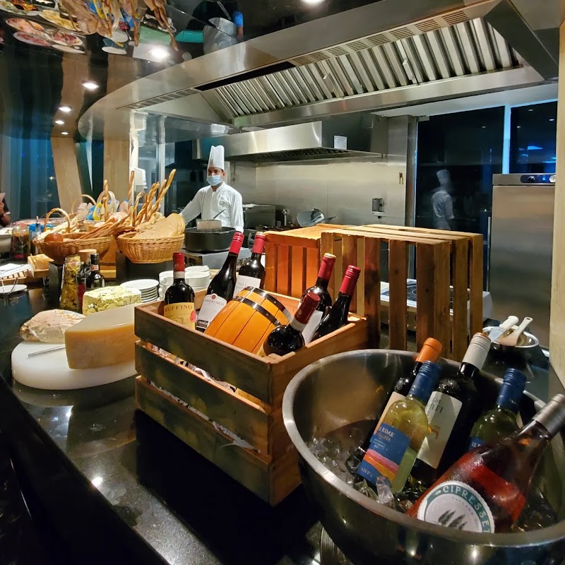 All Day Dining Restaurant - All Day Dining Restaurant The Canvas Hotel Dubai — MGallery Hotel Collection - الرفاعة - دبي - United Arab Emirates